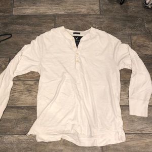 AE Men’s White Long Sleeve Tee